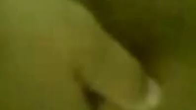 স্বামী তার স্ত্রীকে নাস্তার ঠিক আগে রান্নাঘরে বাংলাচুদাচুদি লাইভ চুদেছিল।